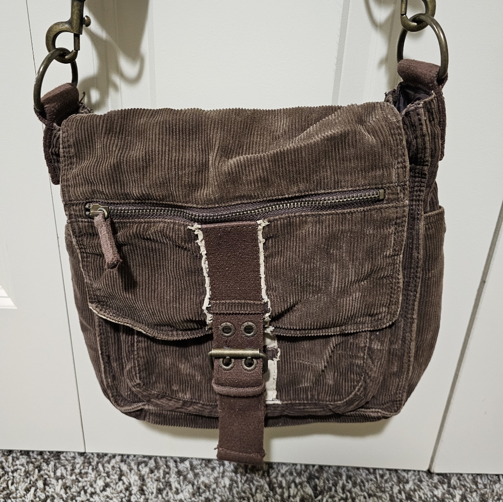 Maurices Brown Crossbody Bag with Vintage Design and Adjustable Strap